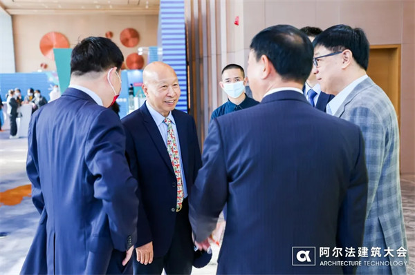 行業(yè)嘉獎(jiǎng),新河榮耀——新河鋁材榮獲行業(yè)三項(xiàng)大獎(jiǎng)